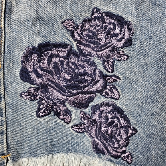 Hidden Jeans Embroidered Distressed Denim Skirt - Picture 3 of 10